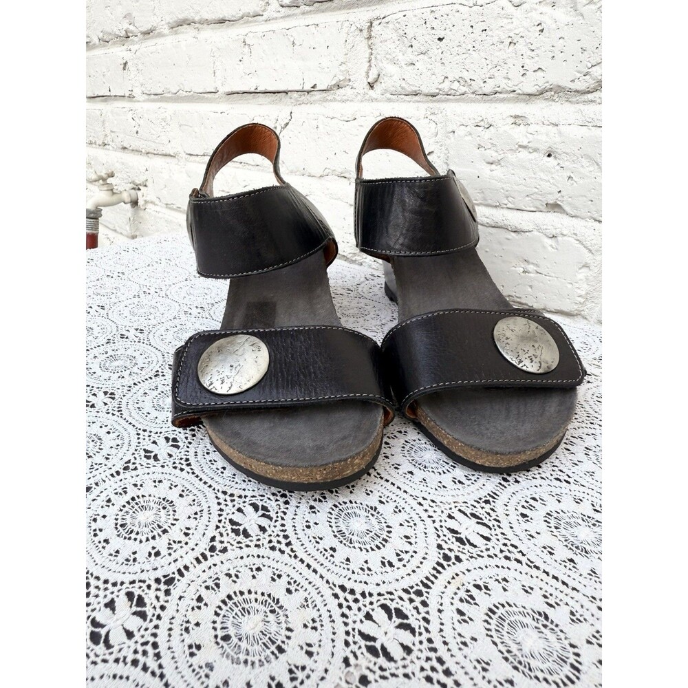 Taos  Carousel Sandals Womens 7-7.5 38 Black Leather Wedge Open Toe Ankle Straps - Picture 8 of 9